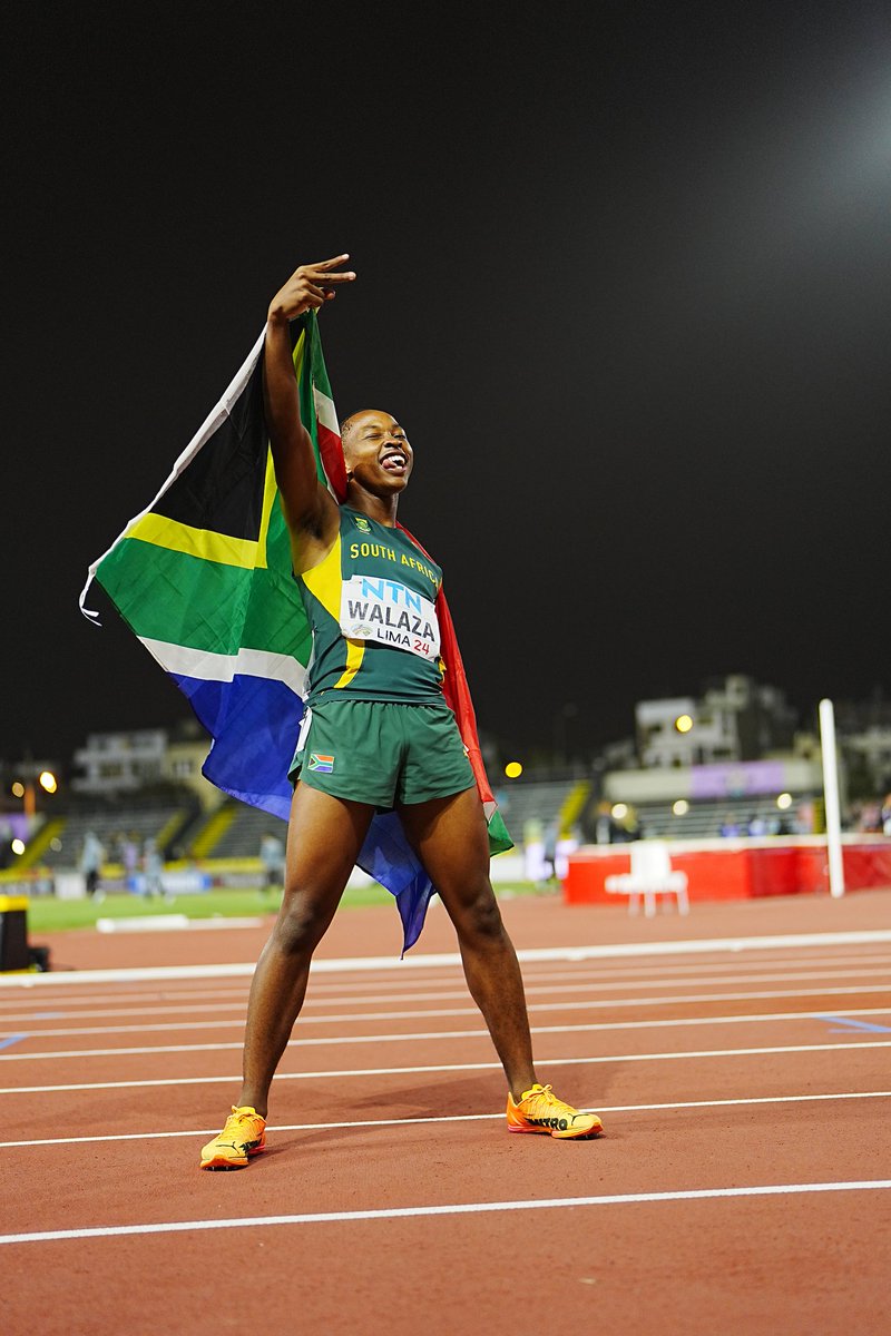mpilo_simon's tweet photo. We are South African
All we do is to keep on win win win win
Winning no matter what
Lord Gayton
Walaza
#RipJessica
#RipThabisoSekwane
#OrlandoPirates
#Springboks
Siya
JHB cbd
Ellispark
#RSAvNZL
#MissUniverseNigeria
#MissKwara
Park station https://t.co/1QWBRI3DNv