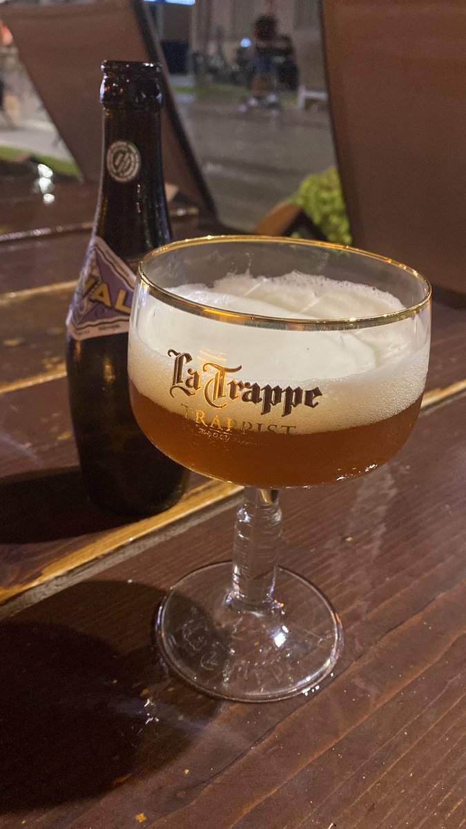 I will never get this glass bullshit #sorrynotsorry  it’s not even the right glass … beers good though… fresh orval