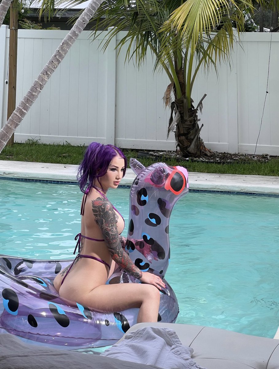 on set for <a href="/rjvrxxx/">RealJamVR 💜</a> 
makeup/hair by the best <a href="/NathyProduction/">Nathy Makeup Production</a>