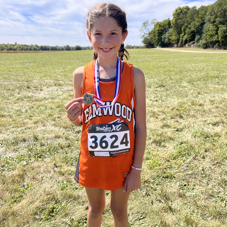 elmwood322's tweet photo. JH Girls XC took 2nd out of 23 teams @ Three Sisters Park, and Isla placed 16th in the open race. 6 season bests! The boys placed 17th, and the team had 8 season best times. #TheTrojanWay https://t.co/i4eLsYhnhj