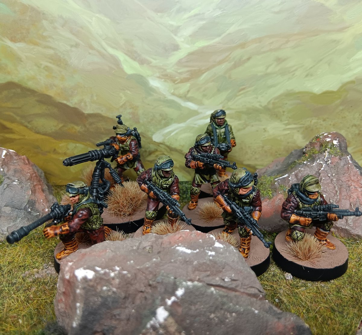 ScapegoatSte's tweet photo. Rebel Veterans for Star Wars Legion plus a cheeky gunner, not my best work but any stretch but just wanted these done to a basic standard & off the desk.
#Warmongers #StarWarsLegion #SWLegion #PaintingLegion #StarWars #RebelAlliance #RebelScum #WePaintMinis #PlayItPainted https://t.co/UuL4AdPq5m