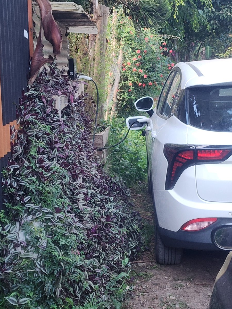 Battery Range anxiety is real 🚗💨 #EVLife #RangeAnxiety