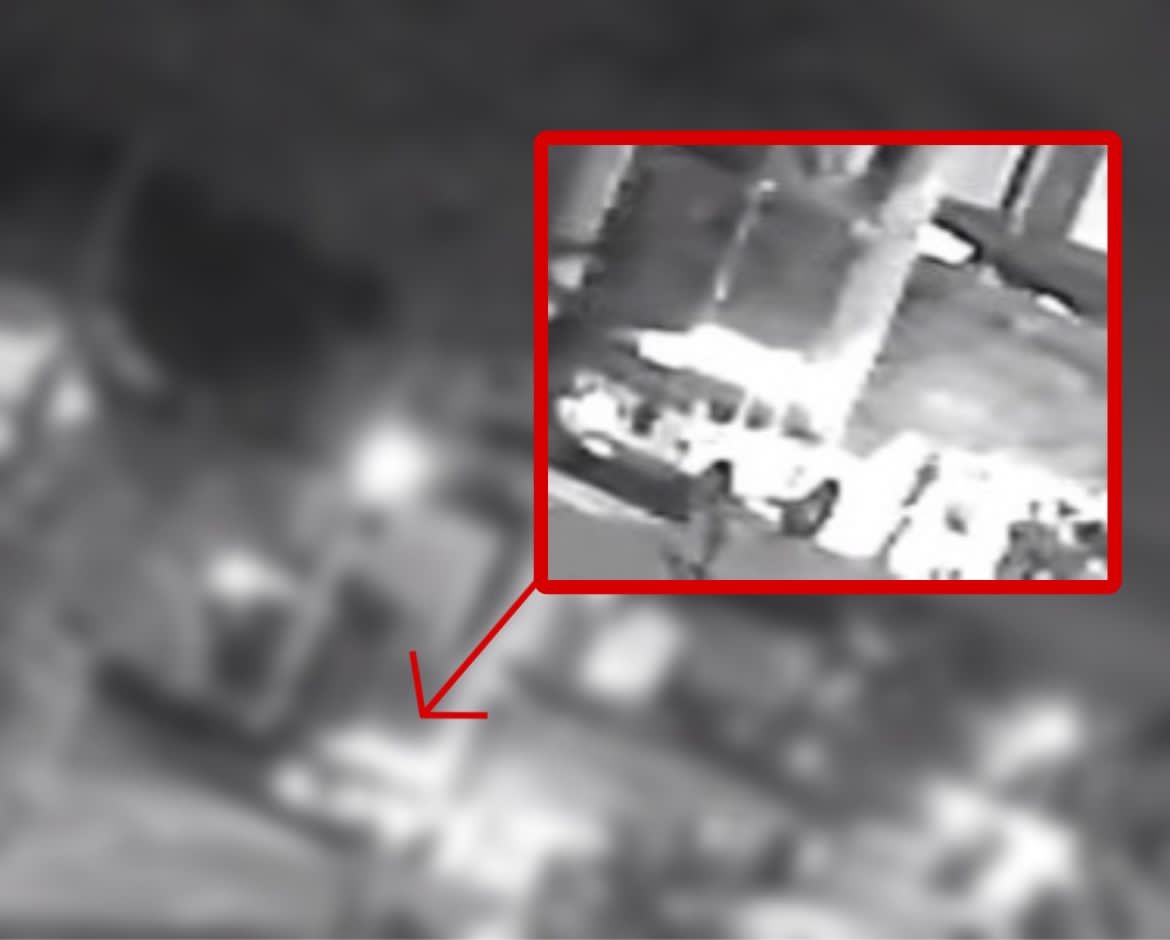 Rechazamos la persecución y amedrentamiento de la que está siendo objeto el periodista y profesor de la UCAB,Carlos Bracho <a href="/elcarlosbracho/">Carlos Bracho</a> por parte de efectivos de los cuerpos de seguridad durante las últimas semanas en su residencia en Caracas #Somosperiodistasnoterroristas