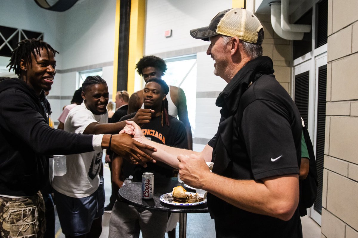 App State Basketball tweet media