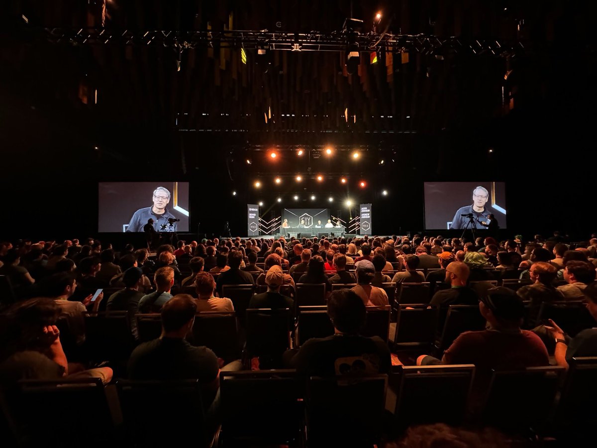 CivGame's tweet image. WE ARE LIVE!

Watch the #Civ7 panel from PAX West: “History is Built in Layers”

📺 twitch.tv/firaxisgames