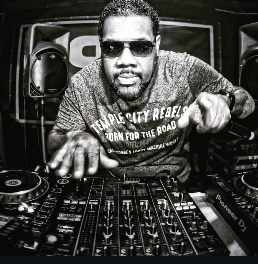 Summarae's tweet photo. This is heartbreaking! My deepest condolences to his family, friends &amp; fans. RIP Fatman Scoop! 🙏🏽🕊️ #legend https://t.co/irMjLhF1sQ