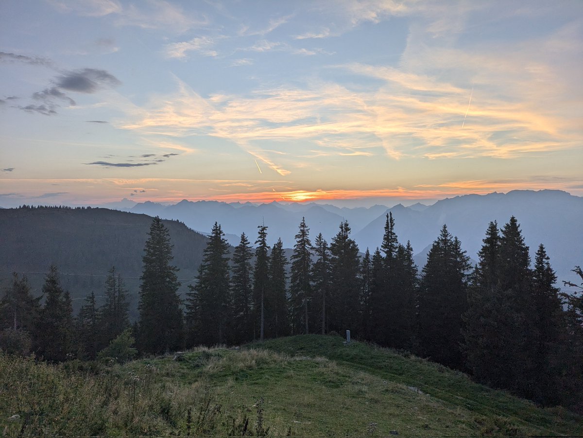 Thanks for a great week of science #EBEC2024! Loved having an academic family reunion and excited for new collaborations! <a href="/mclaracanellas/">Maria Clara Canellas</a> <a href="/scificobra/">Shannon Khan</a> <a href="/brianglancylab/">Brian Glancy</a>