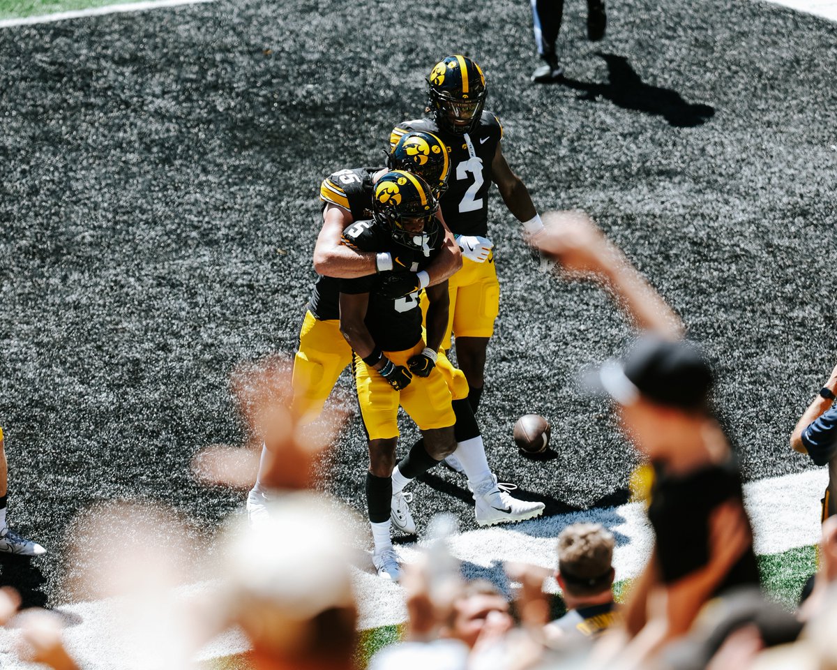 Hawkeye Football tweet media