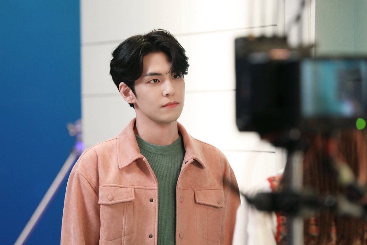 마치 tweet media