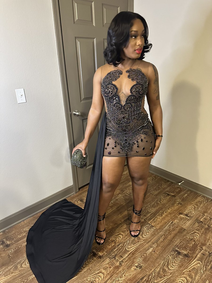 bossmanene_'s tweet image. ABA5🖤✨