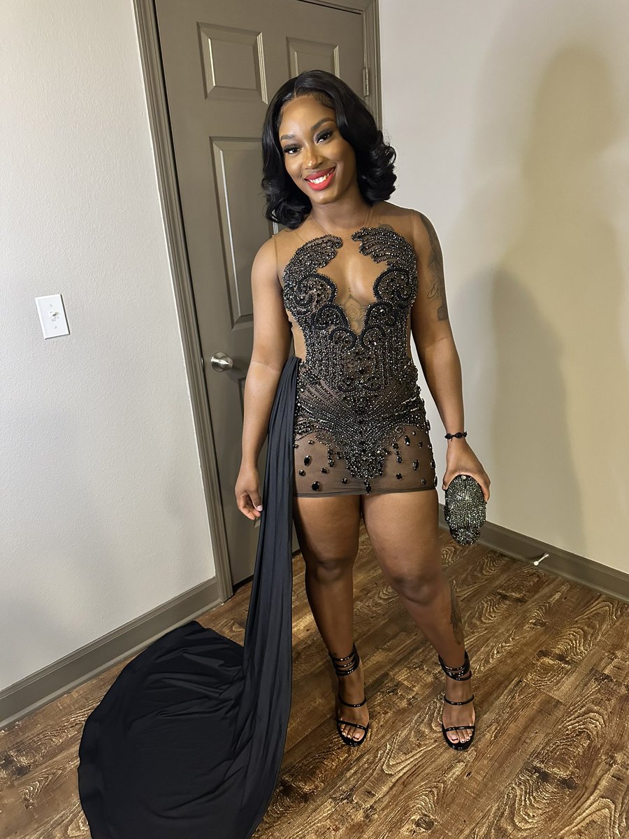 bossmanene_'s tweet image. ABA5🖤✨