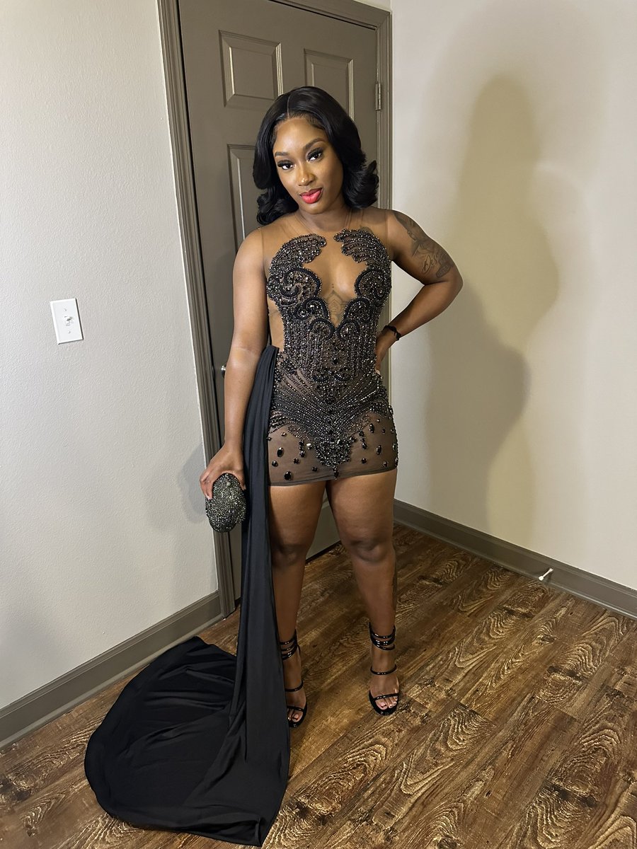 bossmanene_'s tweet image. ABA5🖤✨