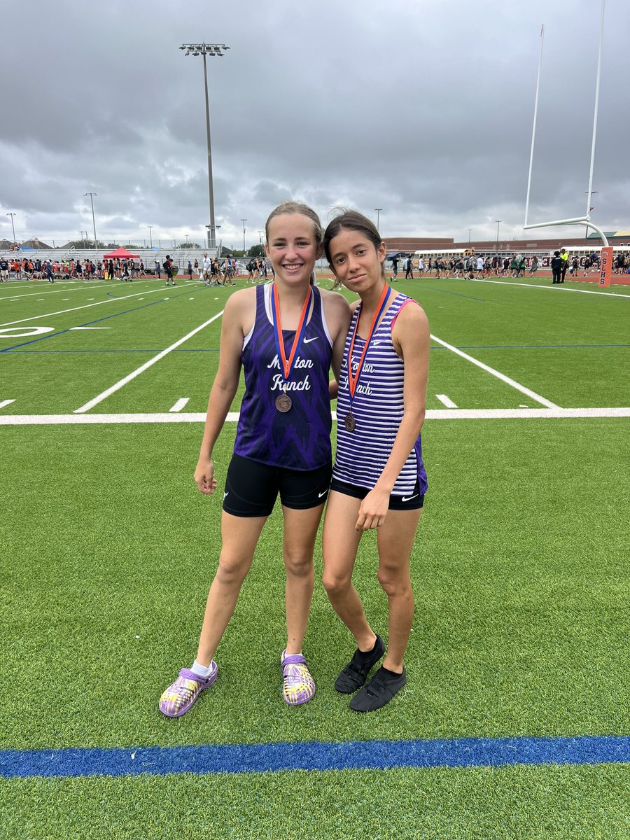 mrhs_xc's tweet photo. Proud of this team and their hard work and dedication. Lots of PRs today and two medalists. Kialbys in 15th place for varsity and Addison 4th place JV. Excited to see how the rest of the season goes 👏🏻💜 #Ilovemortonranch #Fastmavs https://t.co/ECuf0L3kdR