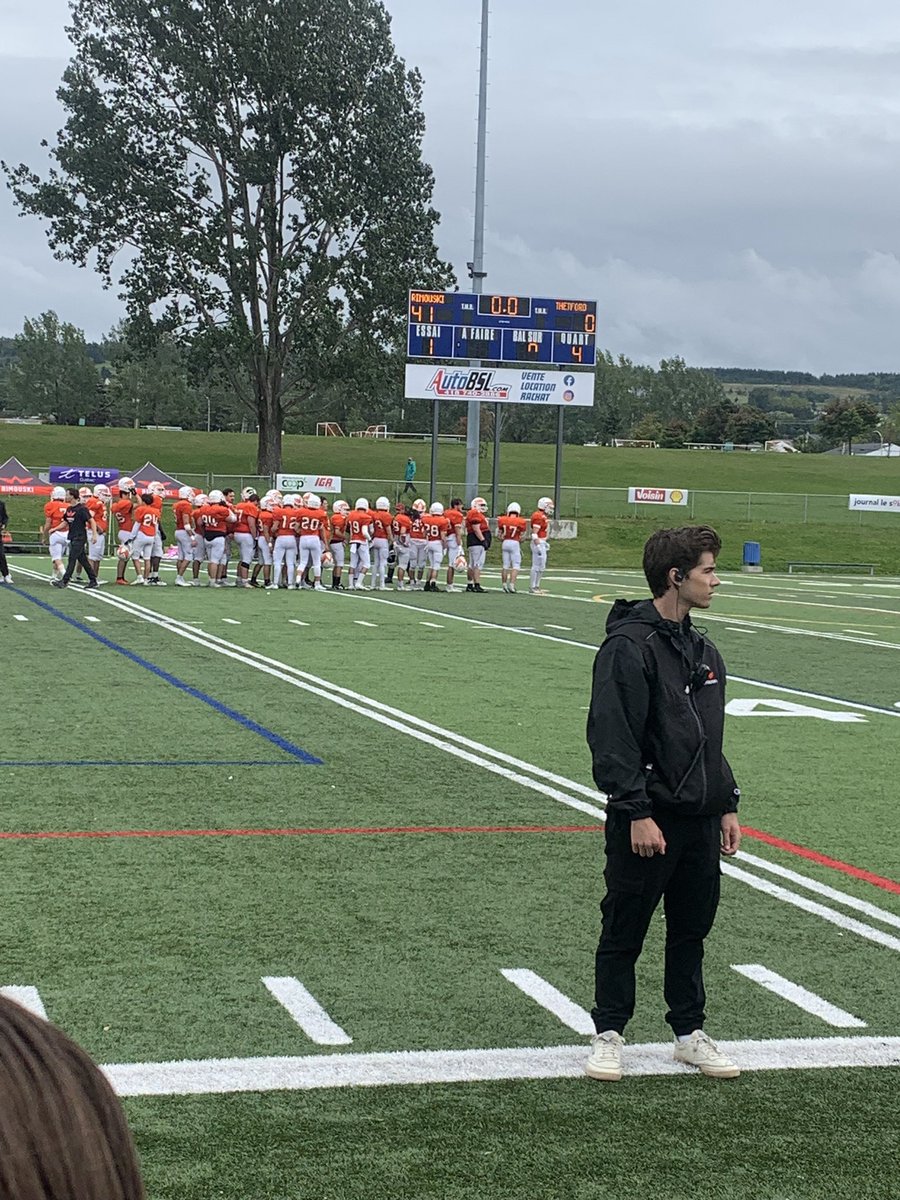 TheGoose77's tweet photo. Rimouski 41
Thetford 0
#footrseq https://t.co/W4vc7gSntc