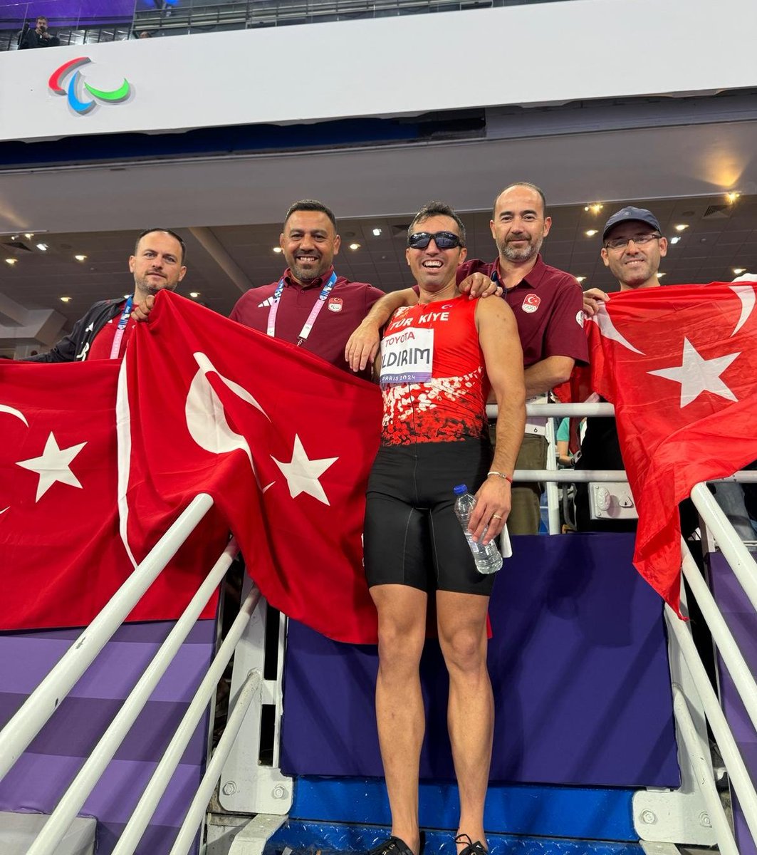 Tarihi an 💫
Tarihi madalya 🥇
Tarih yazan SERKAN YILDIRIM 🇹🇷

#Paris2024