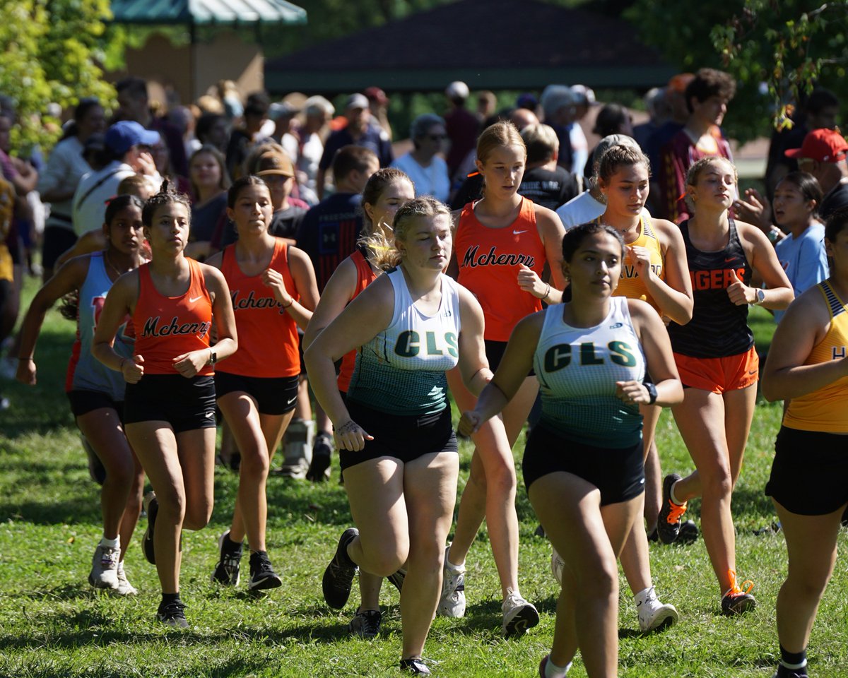 McHenry County Invite results. Solid start for the running warriors!

Varsity Boys 4th
Varsity Girls 4th

Results: athletic.net/CrossCountry/m…
Photos: photos.app.goo.gl/pWRywDNwjTF38t…
Highlights on Instagram: instagram.com/run_mchs/