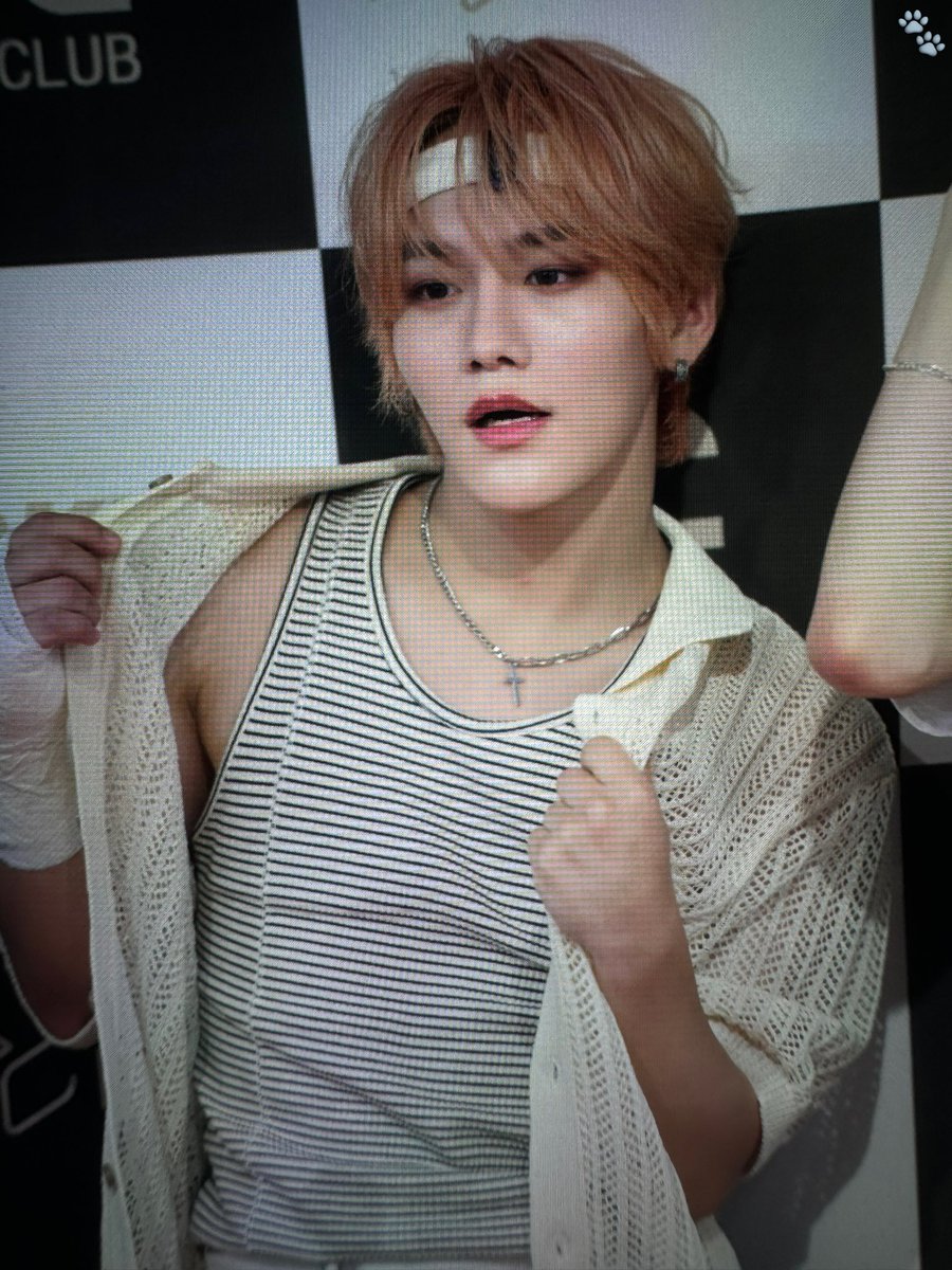 Hi_Sebum's tweet photo. 240831 1부 포토타임 프리뷰

남자력 1227%

#웨이커 #세범 #김준수 #김세범 #WAKER #SEBUM #ウェイカー #セボム @WAKER_official https://t.co/JAZaxRUwxG