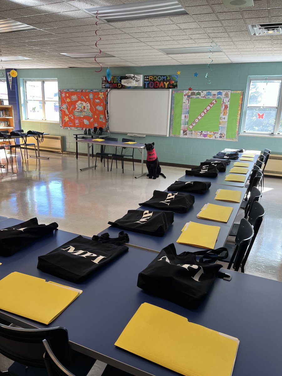 Exciting new year ahead!  All ready to welcome our teachers back on Tuesday.  ⁦<a href="/mpipanthers/">MPI</a>⁩ ⁦<a href="/MiaDOb/">Maria Delahunty-O'Br</a>⁩