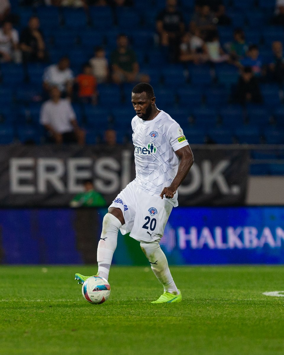 𝐍𝐢𝐜𝐡𝐨𝐥𝐚𝐬 𝐎𝐩𝐨𝐤𝐮. 🧱