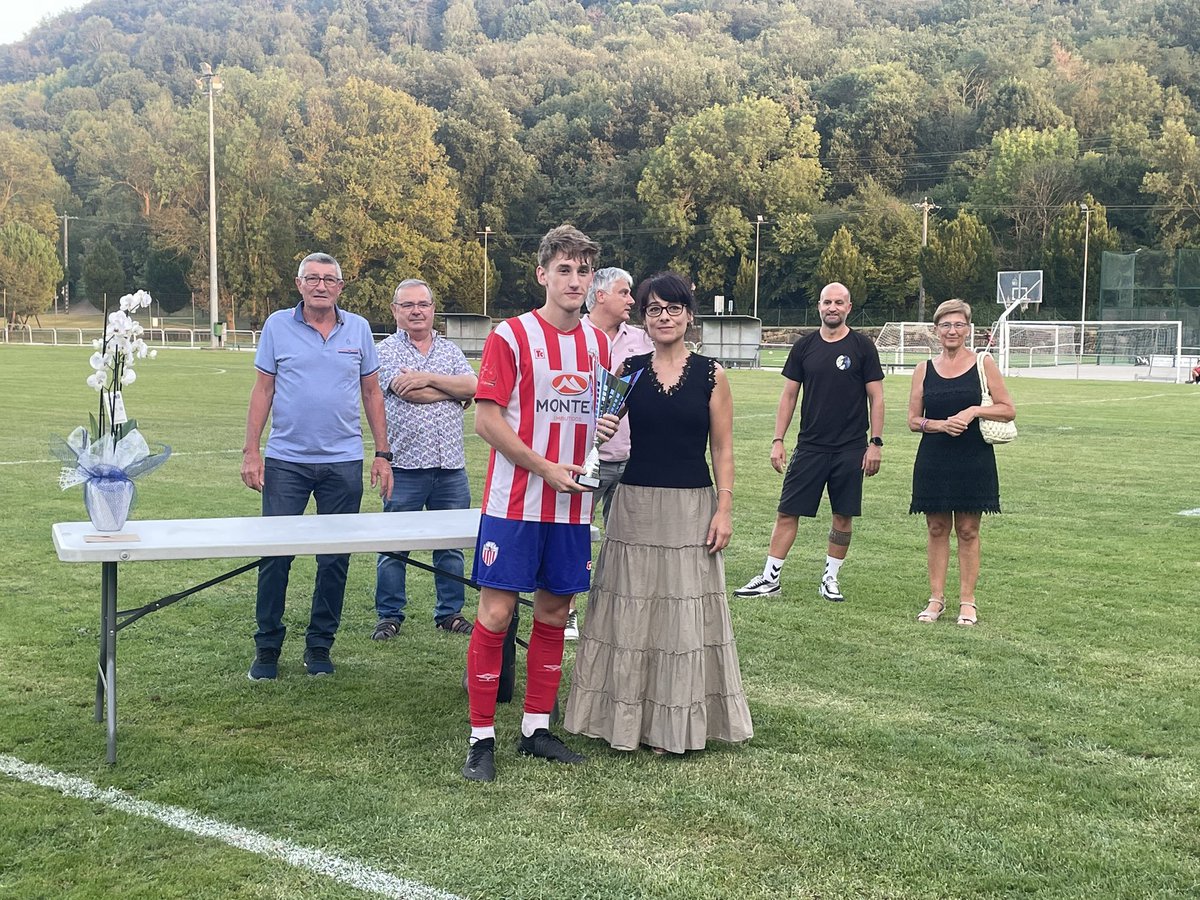 C.F. Sant Jaume de Llierca tweet media