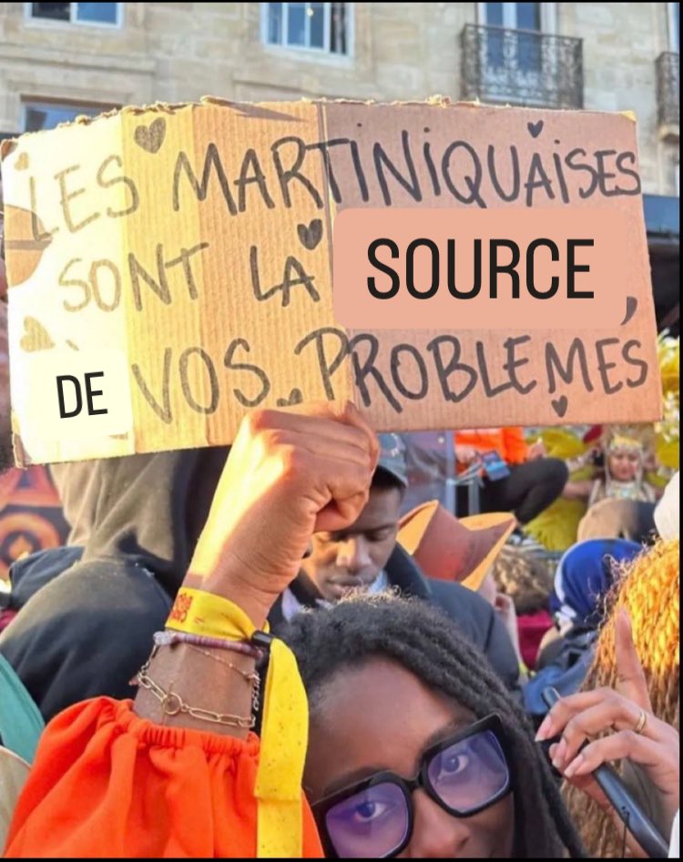 AdopteunLudo's tweet photo. Modification obligatoire de la pancarte ✅ https://t.co/ZEfJTdqqHk