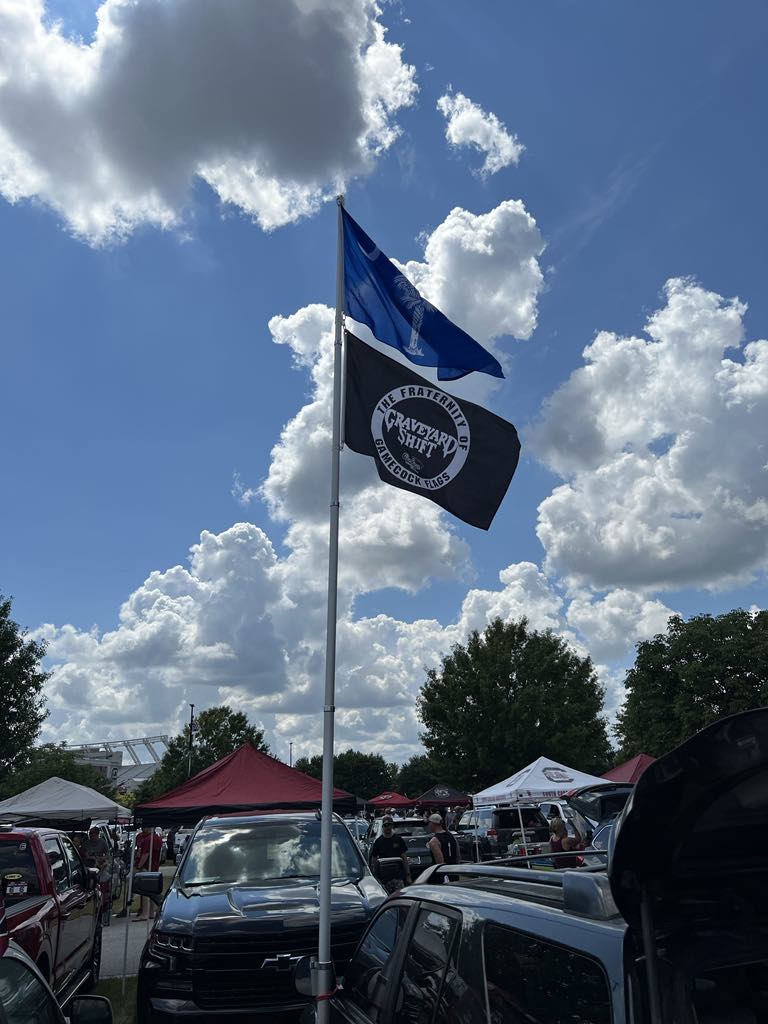 Graveyard Shift tweet media