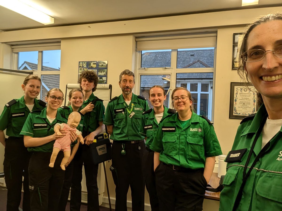 St John Ambulance Guildford & Woking (@guildfordsja) on Twitter photo Trainers and Demonstrators from our Adult and Cadet units were running Community First Aid Courses today. <a href="/Surrey_SJA/">SJA Surrey District</a> <a href="/stjohnambulance/">St John Ambulance England</a> Trainers and Demonstrators from our Adult and Cadet units were running Community First Aid Courses today. <a href="/Surrey_SJA/">SJA Surrey District</a> <a href="/stjohnambulance/">St John Ambulance England</a>