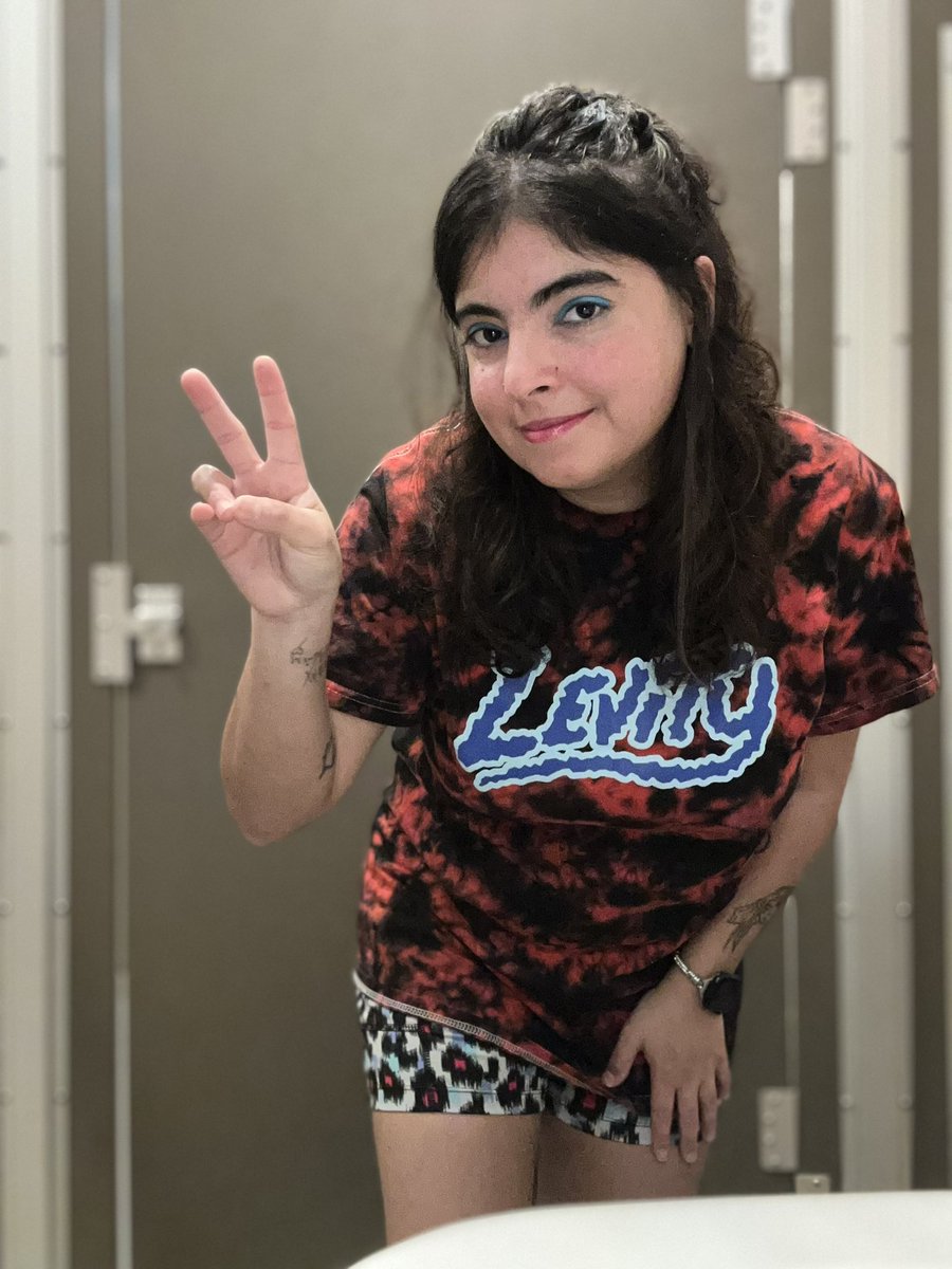 Stepping out today for Deadbeats Jamboree in Dallas//Fort Worth today! 

Who’s ready to rage at <a href="/LevityMusic/">Levity ☁️</a> b2b Gentelmans Club ! 

<a href="/levityfam/">Official Levitators ☁️</a> ☁️ 🫂
