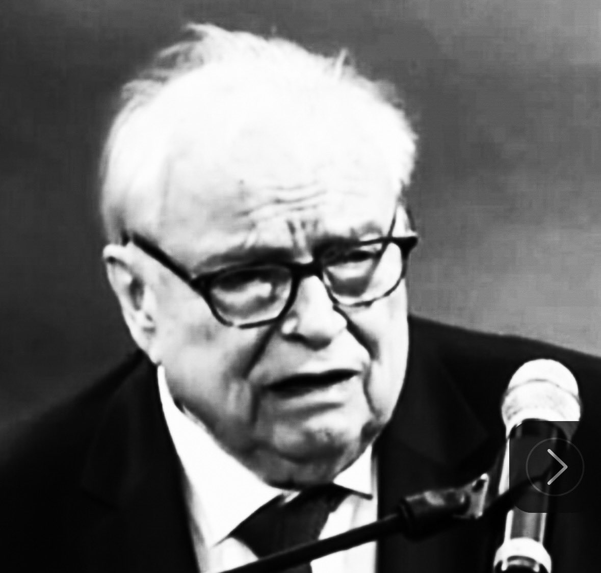 Henri Leclerc, sur l’éloquence disait : « Mon ange, c'est celui qui s'empare de moi lorsque je veux convaincre et qui, brusquement, me souffle les choses auxquelles je n'ai pas pensé. » Ses paroles et ses actes m’habitent depuis plus de 20 ans. En nous quittant aujourd’hui,