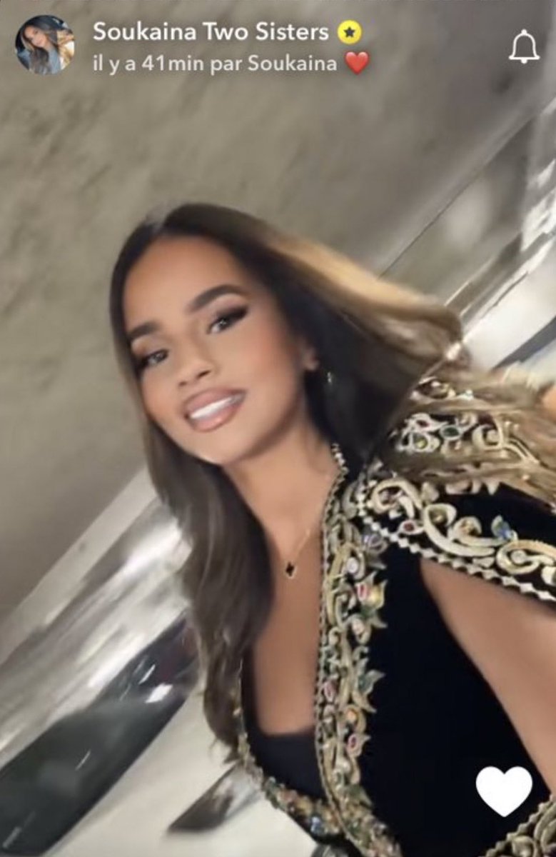 Scandaleux : Soukaïna EL MIZEB, une influenceuse 🇲🇦, et cousine de "Poupette", est au cœur d'une nouvelle controverse. Après avoir été financée par l'🇩🇿 pour promouvoir le tourisme en🇩🇿, elle se retrouve invitée à un meeting de la campagne électorale du président Tebboune en 🇫🇷.