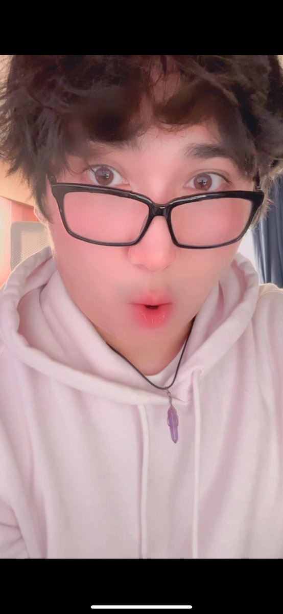 PrincessCowFran's tweet photo. cutestfrankuwu
La cámara está encendida ? 🤓🩷💜
#siemprecutenuncaincute
#kawaiivibes #sissy #holaquease #cutevibes #lentesitos #glassesstyle #bobiforever #abrazo #besito #besitos #kisses #besitomojado #besitomojadopati #moo #vaquita #sisoi
#cuteworld #sissyespañol #uwu #owo #7w7 https://t.co/9gfewm82BC