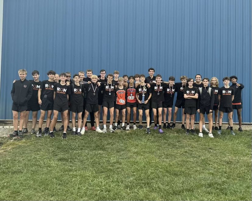 DelawareXC's tweet image. Great day to be a Pacer! Boys earn 1st, girls take home 3rd. Great work this week. Hot, humid, early mornings and still getting the work done.