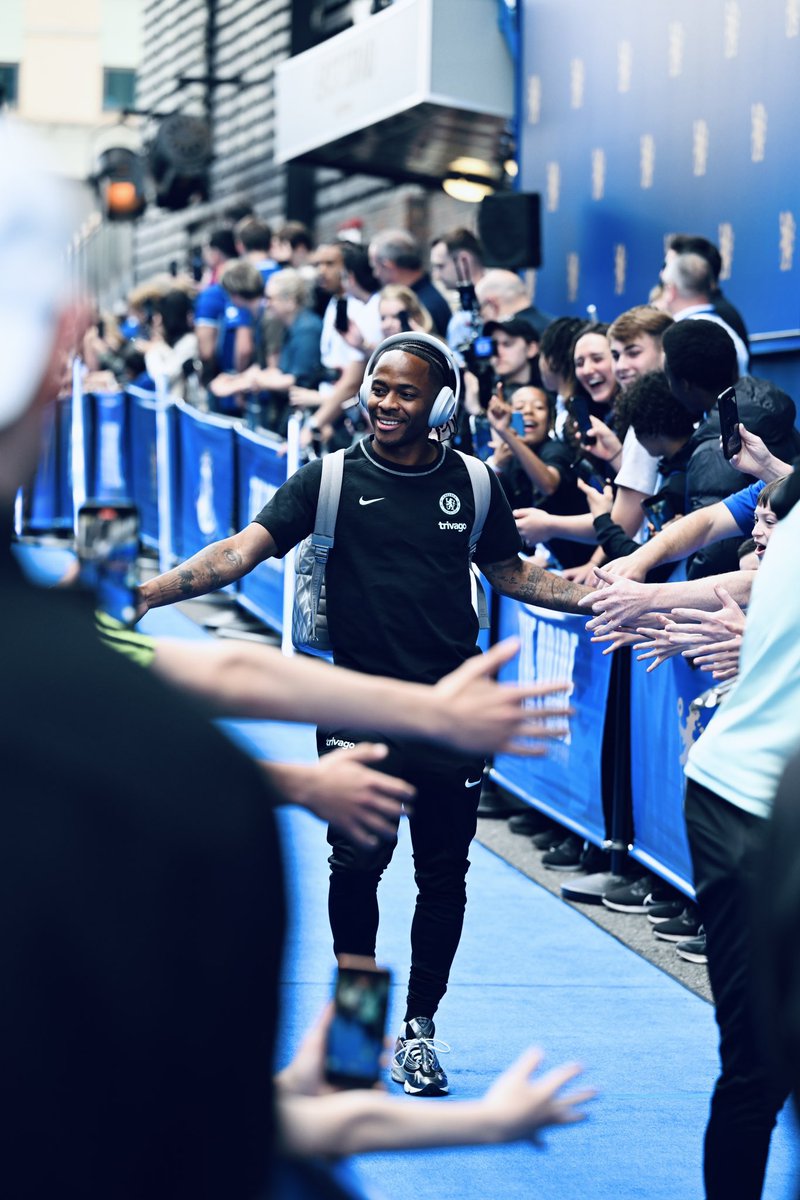 NotSterling4's tweet photo. Thank you to all the fans, staff and teammates @ChelseaFC Wishing everyone all the best in the future. https://t.co/Hpj7BRmNlP