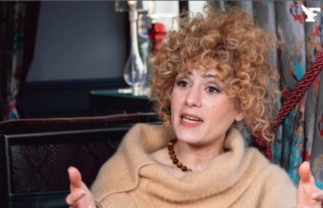 "L'islamisme est un antisémitisme, un antiféminisme, une homophobie, un antidémocratisme. Mais islamisme est parvenu à faire croire qu'il était du côté des opprimés anticapitalistes, ralliant à lui les miettes d'une gauche en perdition."  

Abnousse Shalmani