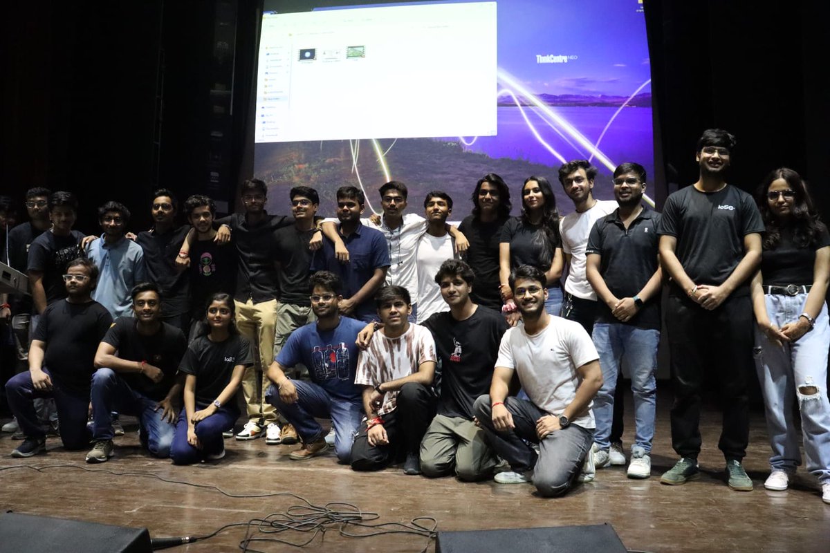 Aryan33114693's tweet image. Sharing knowledge about Intel oneAPI with new students is a fantastic way to help them learn and grow. Let&apos;s make sure everyone gets a chance to explore the possibilities with @intel oneAPI! #oneAPI #IntelDeveloperCloud #Intel #StudentAmbassador