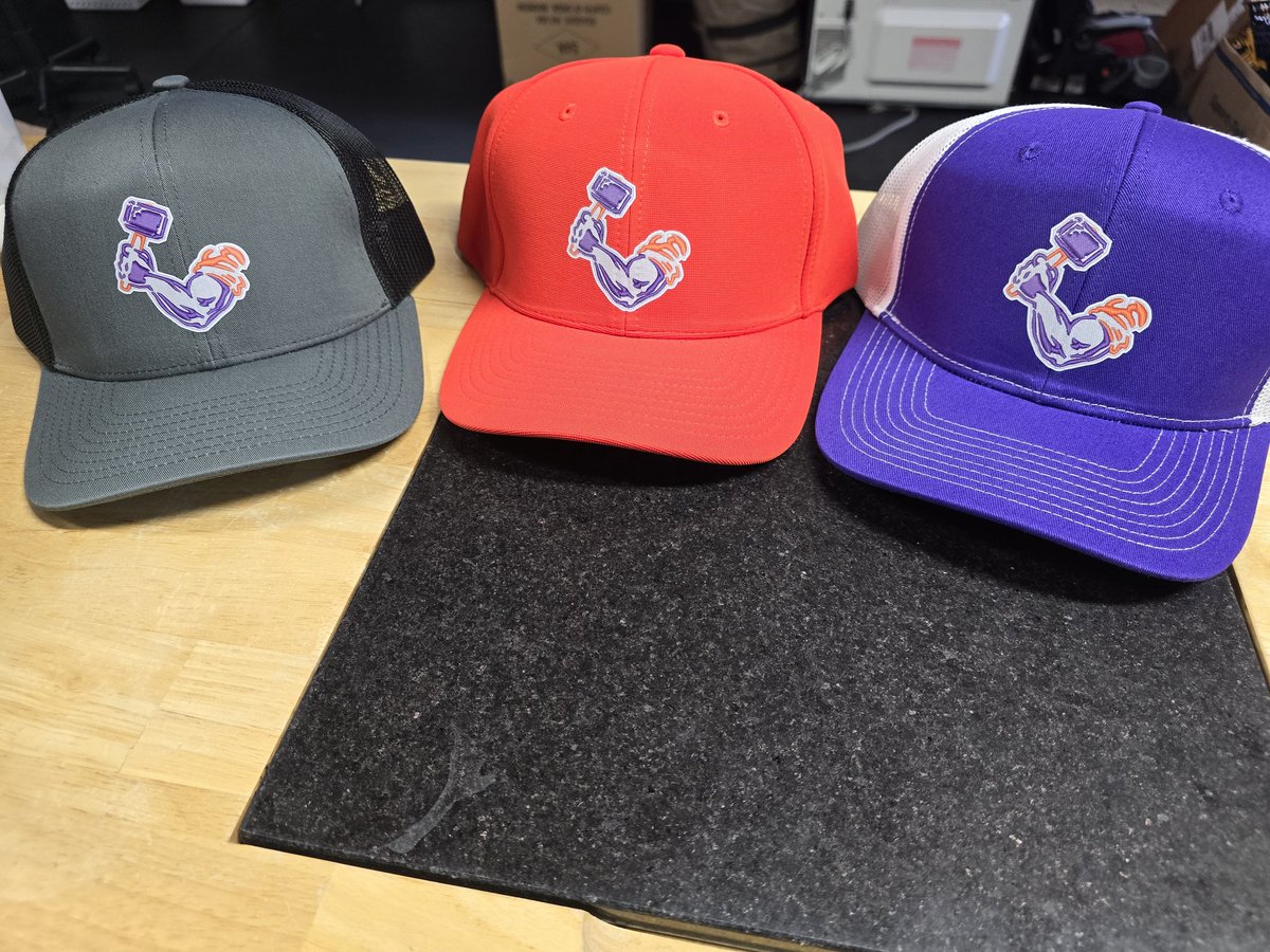 TriplePlayCustomApparel tweet media