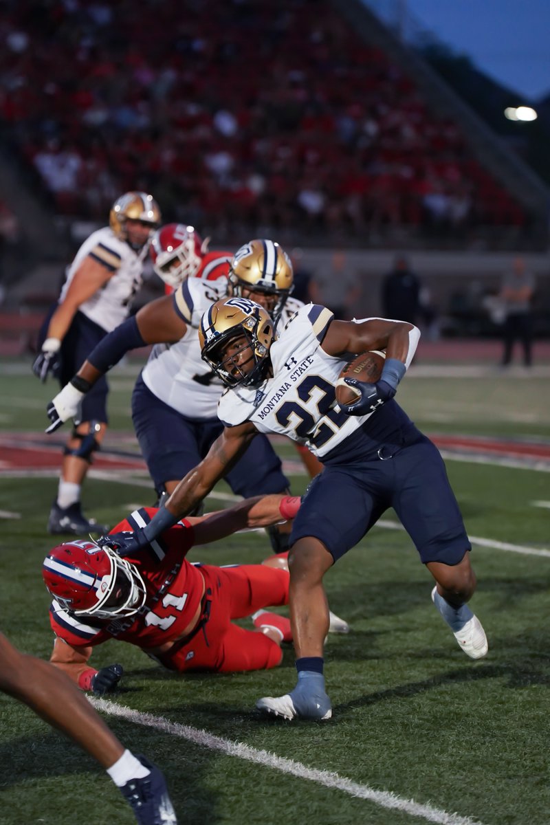 Scottre Stiff-Arm 😵‍💫

<a href="/ScottreHumphrey/">Scottre humphrey</a> | #BobcatBuilt