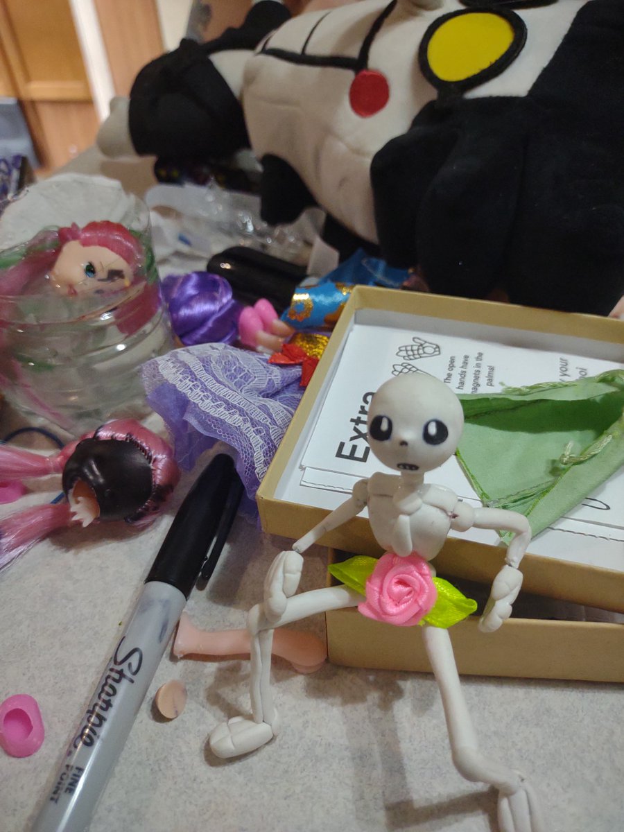 How my Saturday is going:
😂