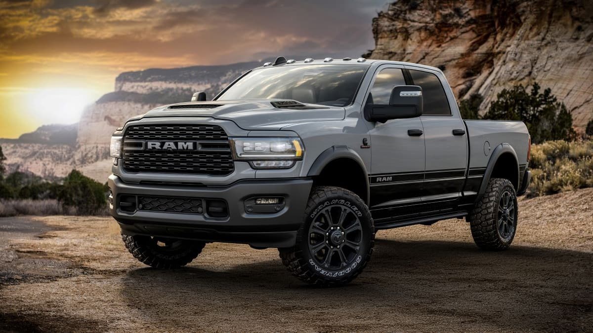 maryconwaymedia's tweet image. Why Ram off-roading fans will love these new Lunar  editions! torquenews.com/3768/why-roadi… #Ram #RamHD #RamRebel #RamPowerWagon #Stellantis