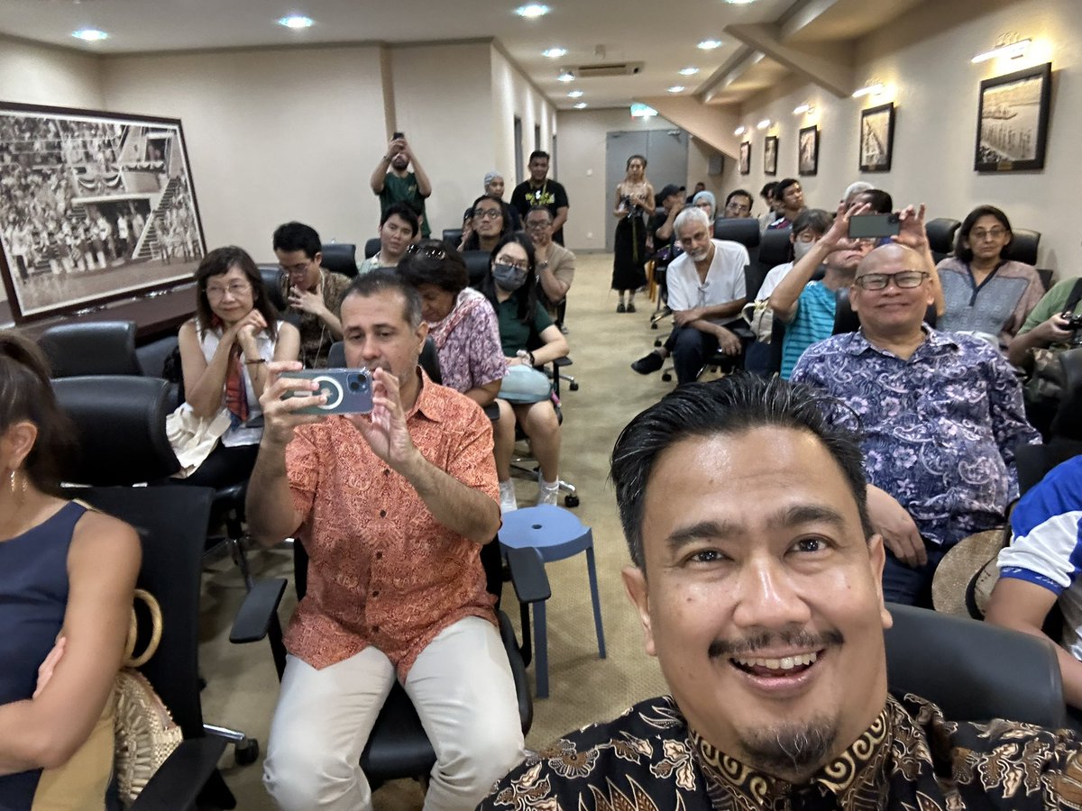 sarlyadre's tweet image. Grateful to have Dato’ Ar. Haji Hajeedar for an inspiring talk at Stadium Merdeka! 🇲🇾 The event was also graced by PNB Chairman Raja Tan Sri Arshad and CEO Tengku Dato’ Ab Aziz. Thanks to everyone who celebrated with us!

#Merdeka2024 #ArchitecturalLegacy #CelebrateMerdeka