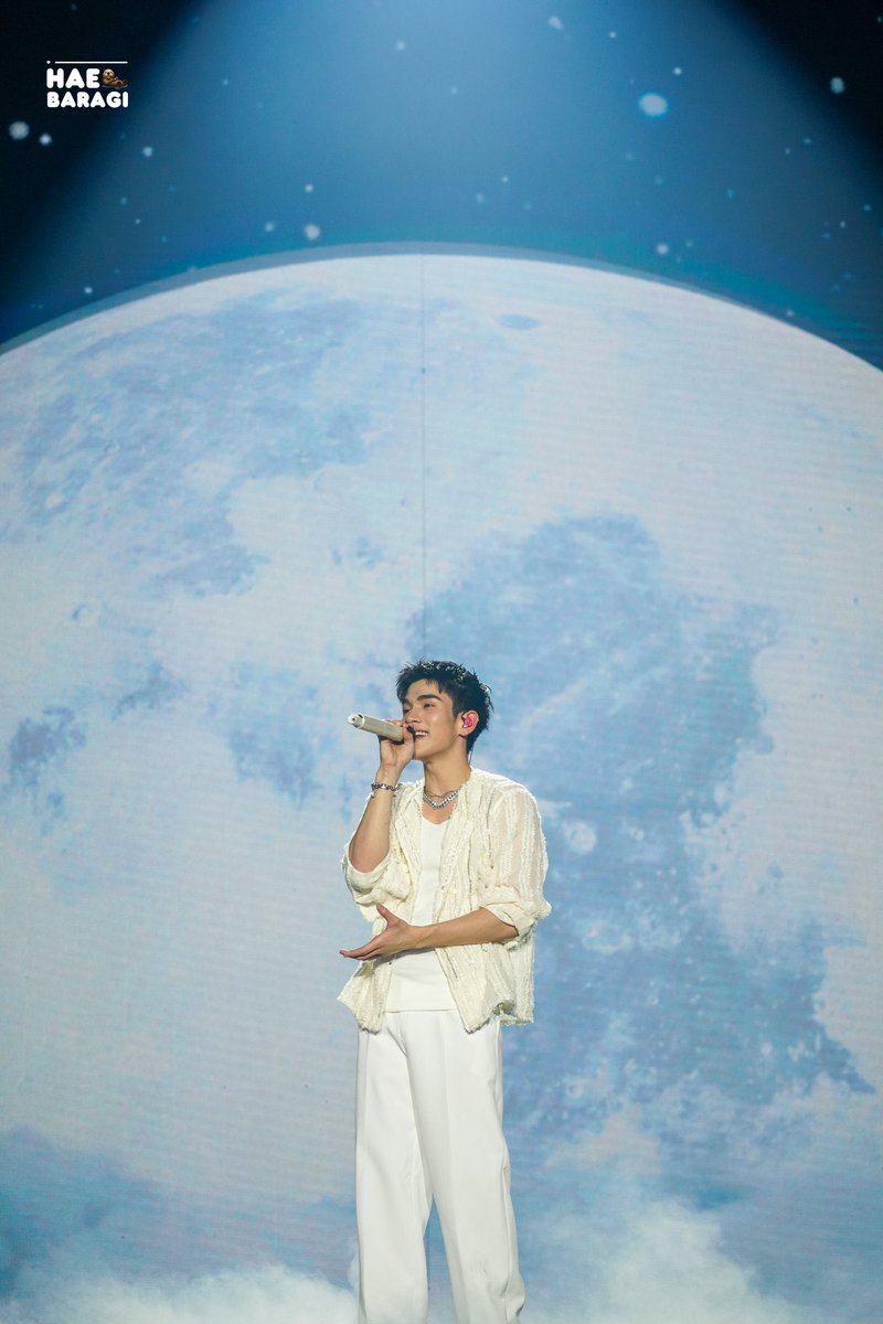 7th year: jan 𖣂 tweet media