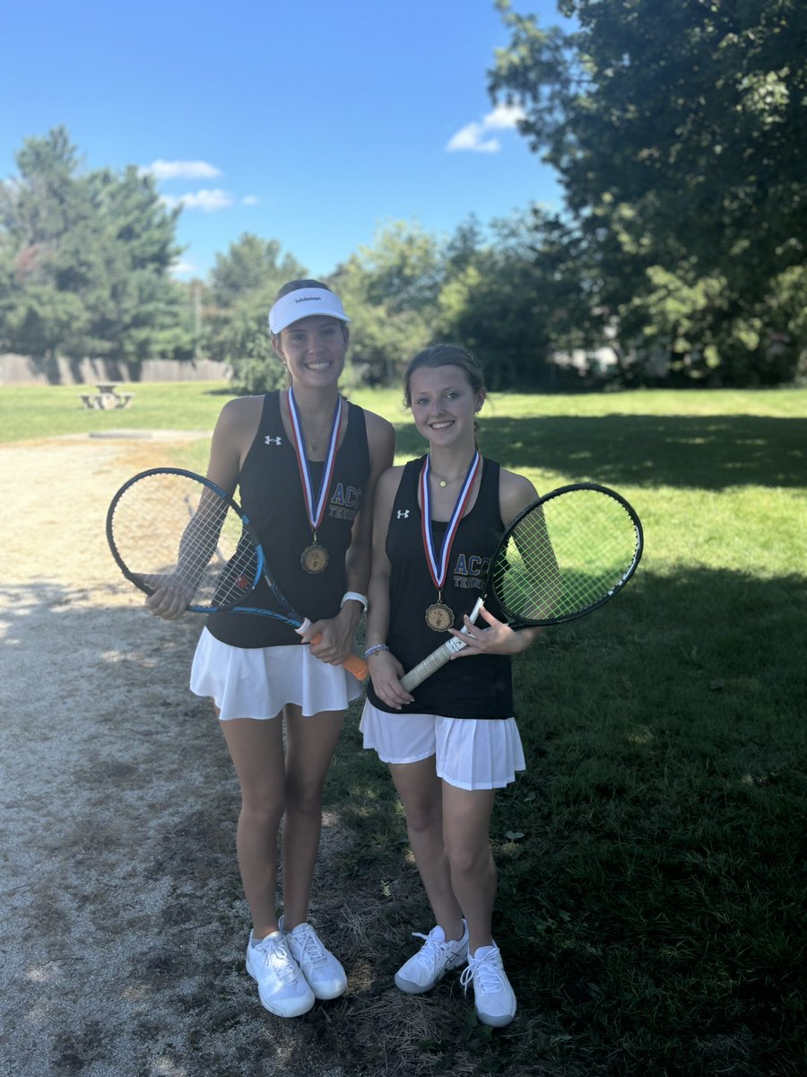 We had a fantastic day of tennis at the annual Sycamore Doubles Tournament! As a team we went 11-18 overall! 

2nd Doubles Allison Fosco &amp; Nola Hollenbaugh went 3-0 getting 1st Place!

3rd Doubles Natalie Smith &amp; Kamryn Hollubetz went 3-0 getting 1st Place! 

Great day Chargers!