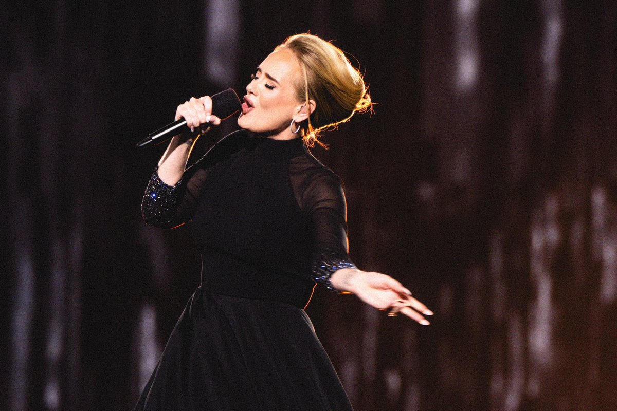 Adele News tweet media