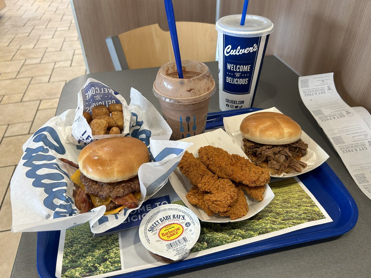 great_mays's tweet photo. Ok @nerissa_en you did me in with yesterday’s Culver’s stream. I decided to grab some Culver’s after work today for the first time. #RissaLIVE #FatFlock https://t.co/jUslsJugNd