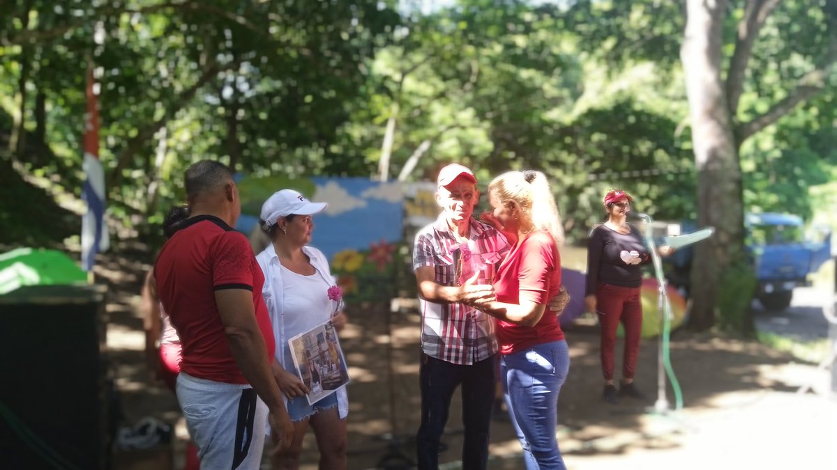 ViltresMiguel's tweet photo. ✨ Acto Municipal por el Cierre del Verano en #BartoloméMasó,
realizado en Las Mercedes,donde fueron reconocidos los organismos Destacados en este #Verano2024 donde se encuentra el maravilloso Programa de #SalasDeTelevisión el cual siempre está #ModoVictoria✌️❤️
#GenteQueSuman https://t.co/nQSw6qnf5K