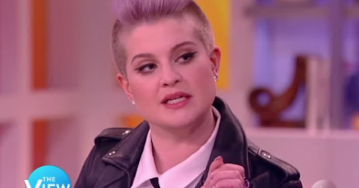 putasinghonit tweet media