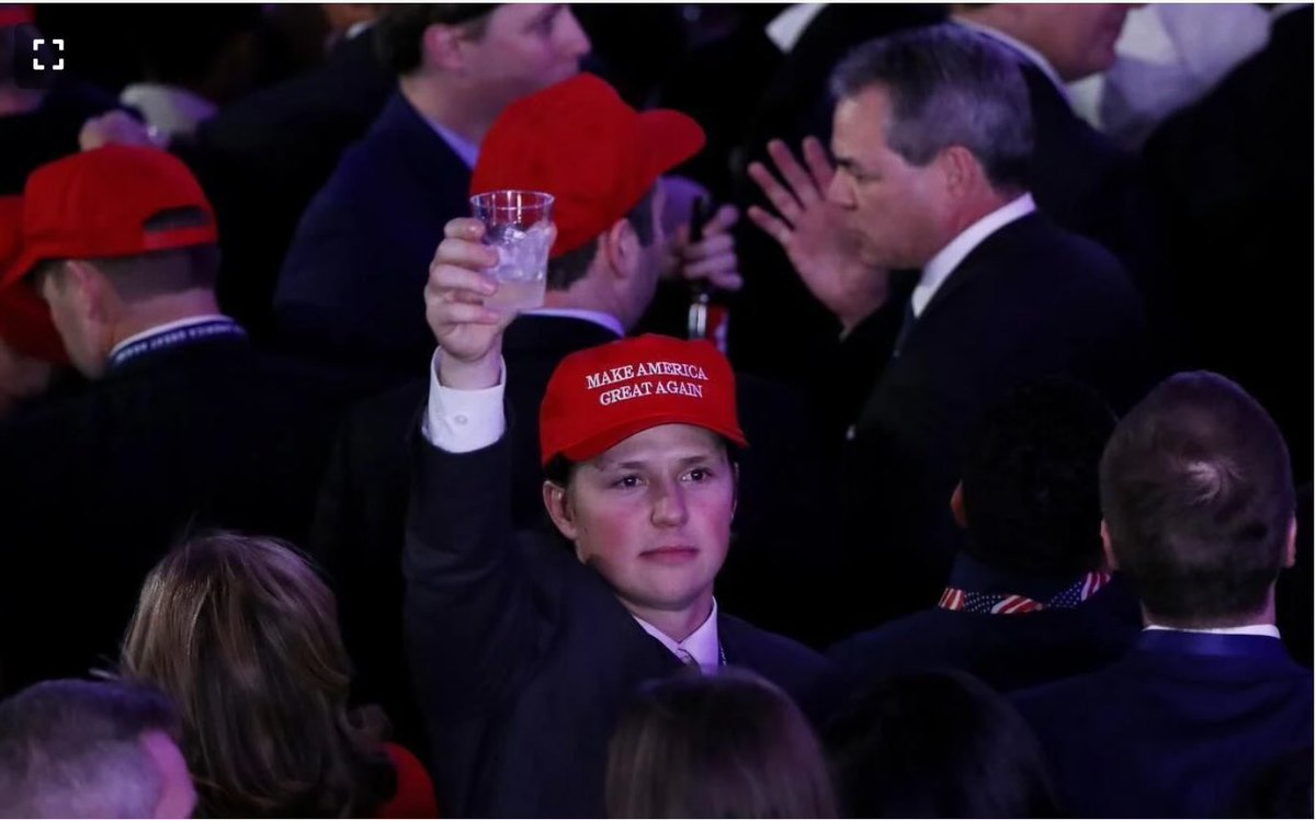 Sierra_LoneWolf's tweet image. this you?  #MapleMAGAt
Sit down