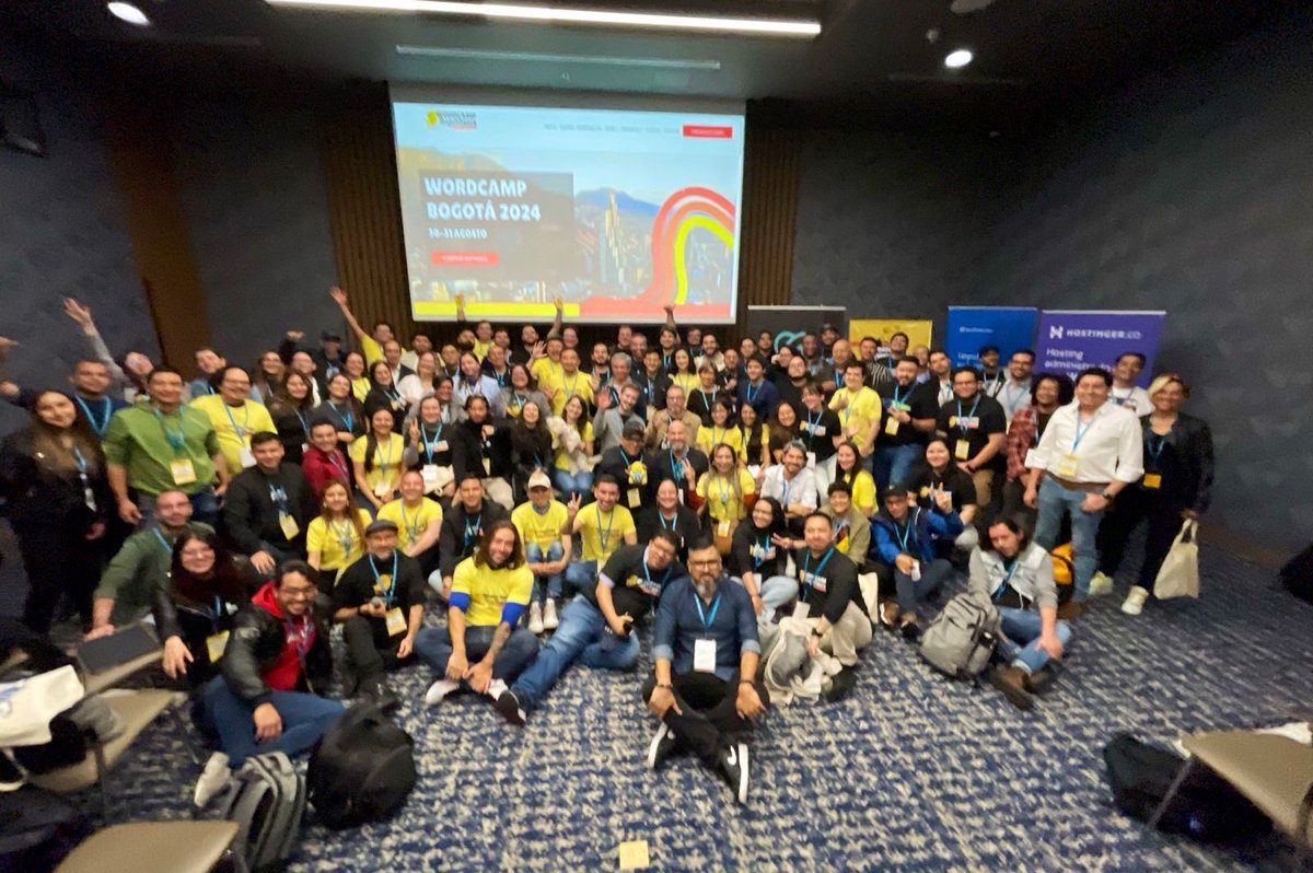 eswordpresscom's tweet photo. Muy agradecidos al equipo organizador y los voluntarios de @WordCampBogota por este evento. La comunidad WordPress crece gracias su trabajo, esfuerzo y cariño. @automattic y @eswordpresscom siempre a su lado. https://t.co/VoLhN3Yck9