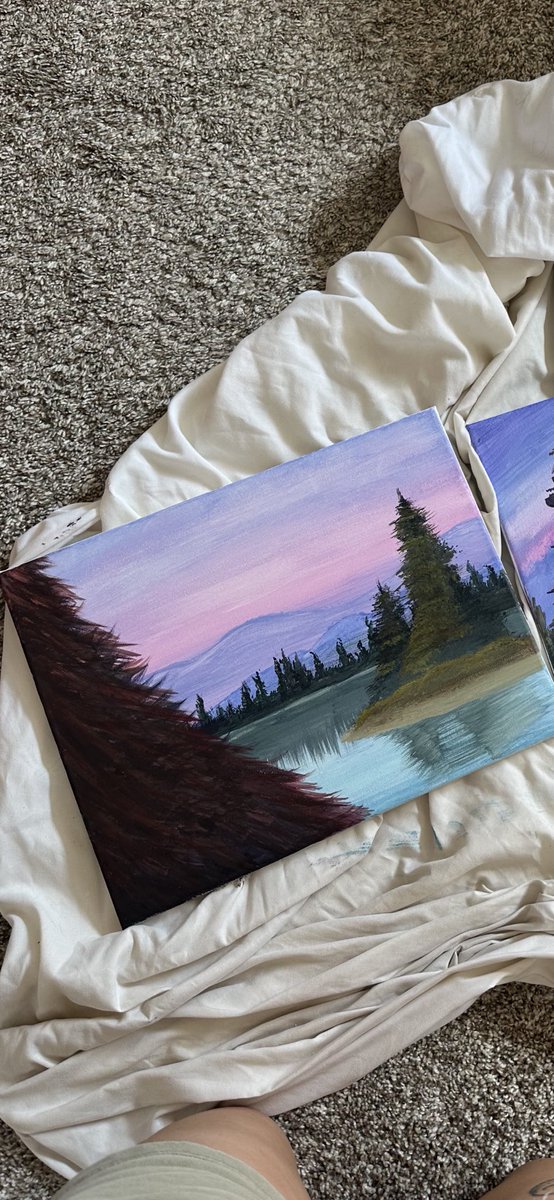 Tridariuso's tweet photo. painted my first painting today with Madi 😌 (hers is the better one) https://t.co/TPEbsHibYF