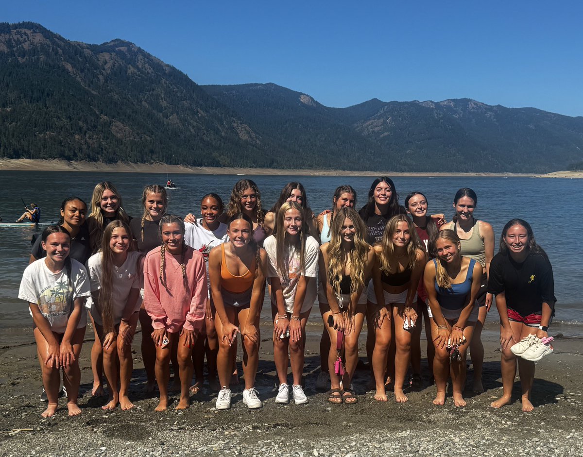 Varsity Team Retreat😎 #2024Squad #TeamBonding #LetThem #FEBU